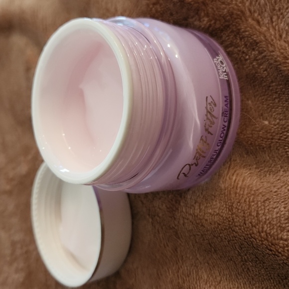 touch In Sol | Pretty Filter Waterful Glow Hyaluronic Acid Cream Moisturizer - Picture 5 of 6